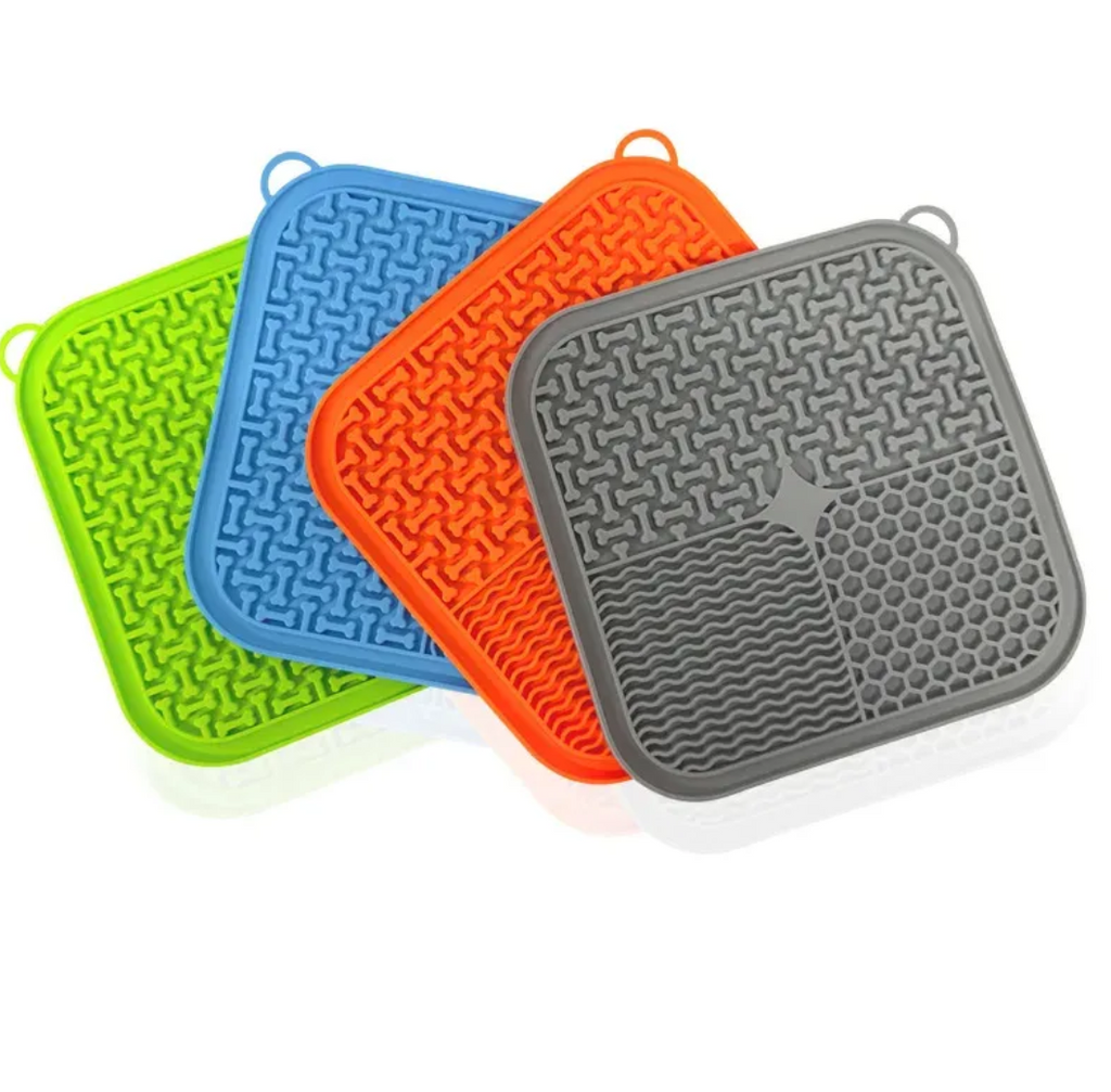 Wendell & Bone Calming Lick Pad — Slow Feeder & Bath Buddy